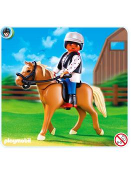 5109 Haflinger com Estábulo Verde e Bege PLAYMOBIL