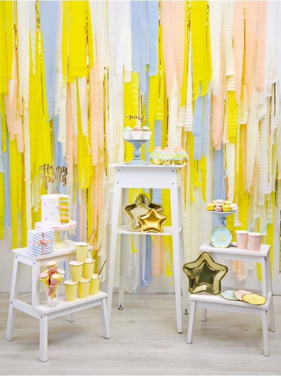 6 platos dorados con forma de estrella de papel (23 cm) - Princess Party