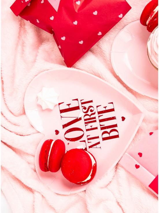 6 platos pequeños con forma de corazón "Love at first bite" (17,5 cm) - Valentine Collection