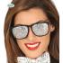 Gafas plateadas con brillantes incrustados