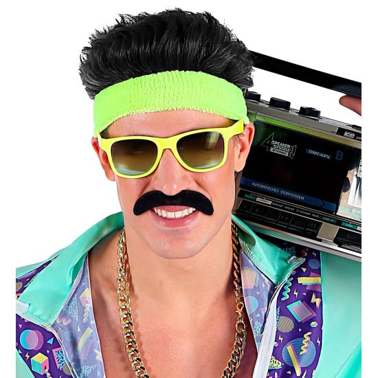 Bigode preto dos anos 80