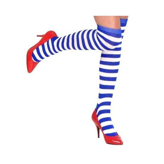 Meias altas listradas azuis