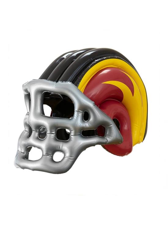 Capacete inflável de futebol americano.