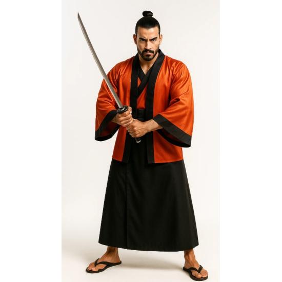 Traje masculino de samurai japonês – quimono, vestido e cinto.