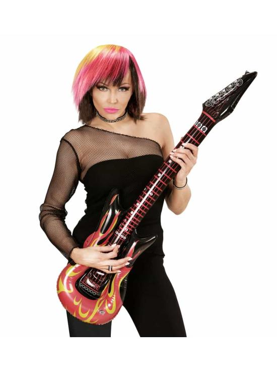 Guitarra inflável com relâmpago.