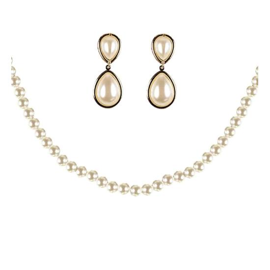 Jogo de colar e pérolas.