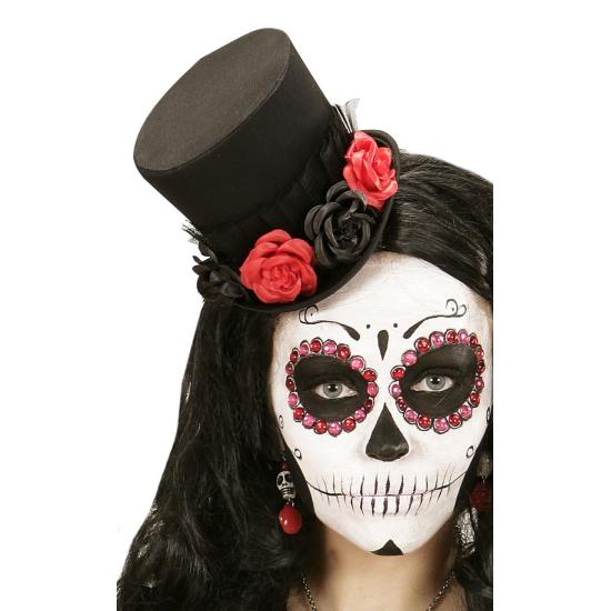 Mini chapéu de tule e 4 rosas