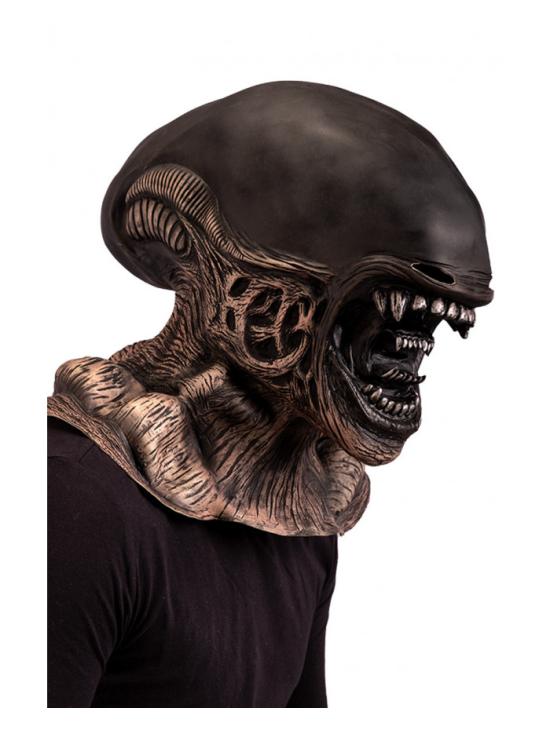 Máscara alienígena de látex com aba de papelão