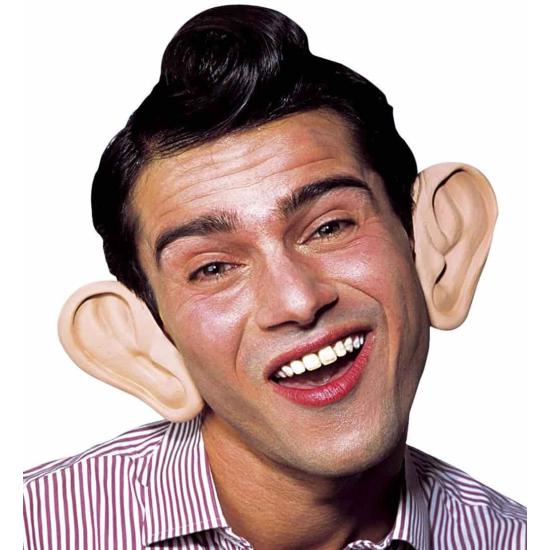 Orelhas gigantes engraçadas.