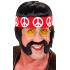 Peruca hippie com bigode, costeletas e fita.
