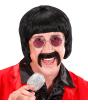 Peruca e bigode de músico preto dos anos 70