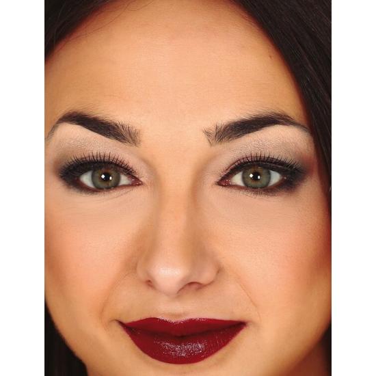 Pestañas negras look Pestañas negras look