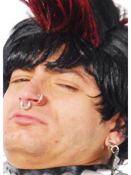 Conjunto de 8 piercings.